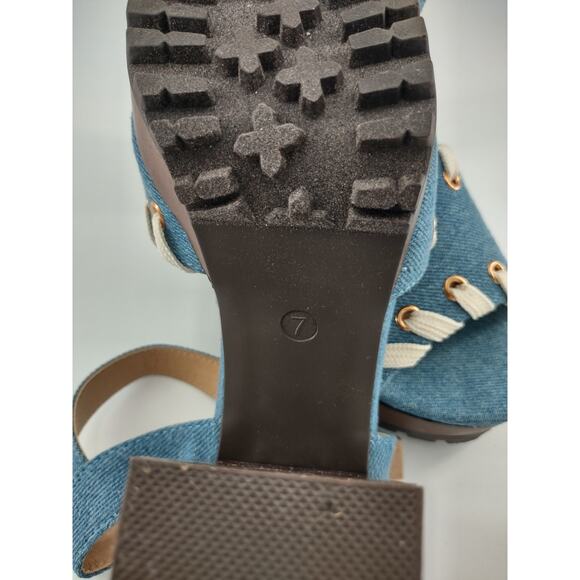 C Comfort Women's Sandals 7M Denim Whip Stitched Detailing Blocked High Heel - Picture 7 of 8